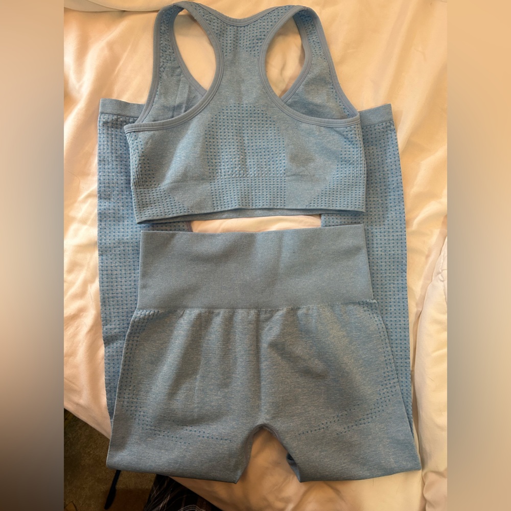 Workout set - Picture 2 of 2